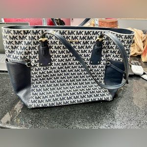Michael Kors women’s purse, very slightly used